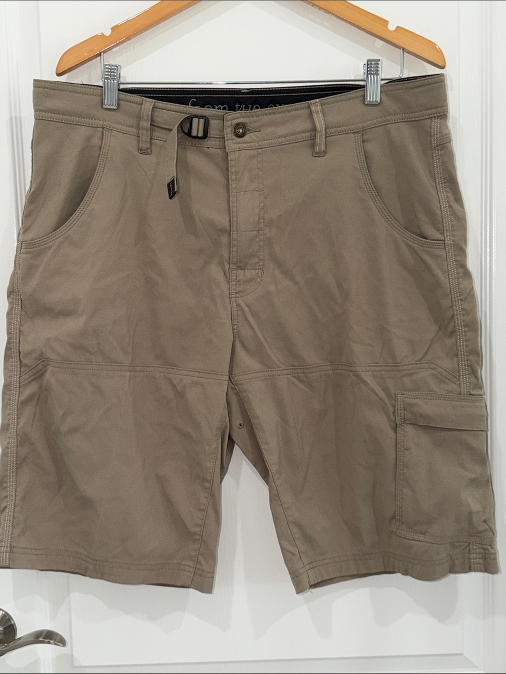 PrAna Stretch Zion Short Men's Beige Cargo Shorts - size 36”
Hiking outdoors - Picture 1 of 6
